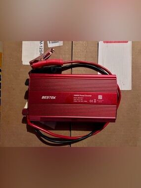 Red 1000W Power Inverter - DC to AC Converter
